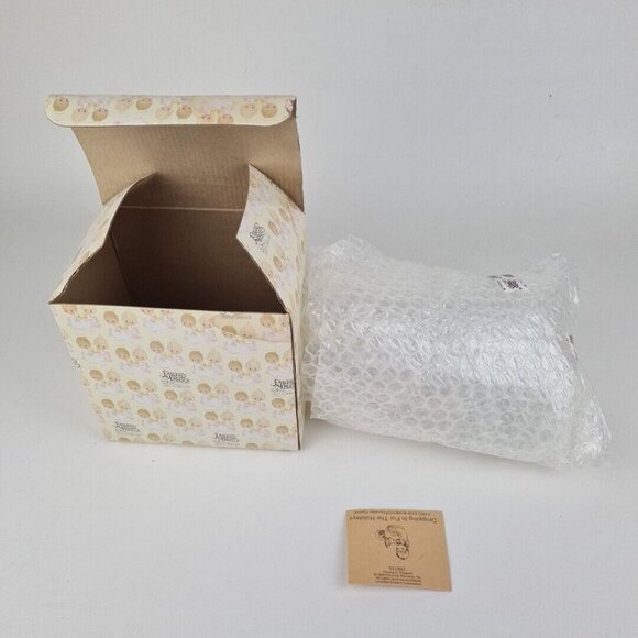 PRECIOUS MOMENTS Dropping In For The Holidays 531952  Figurine - Picture 7 of 9